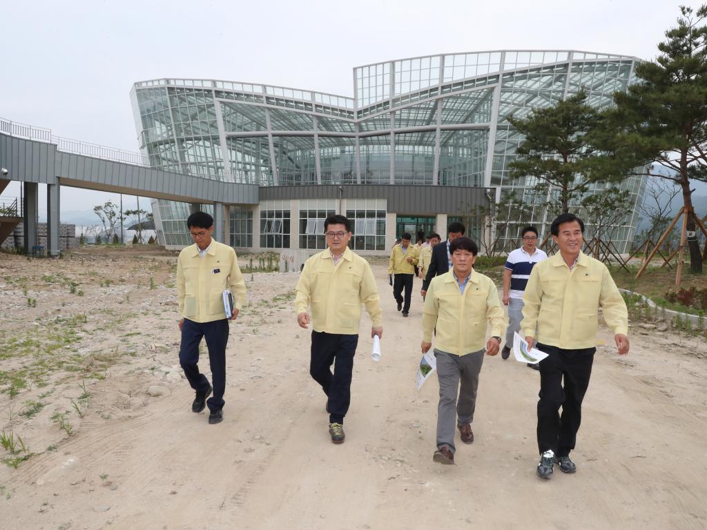 <P>거창창포원, 군도16호선 공사현장, 신원면 한해대책지구</P>