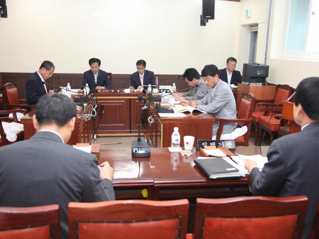 제175회 거창군의회 임시회(추경예산예비심사)