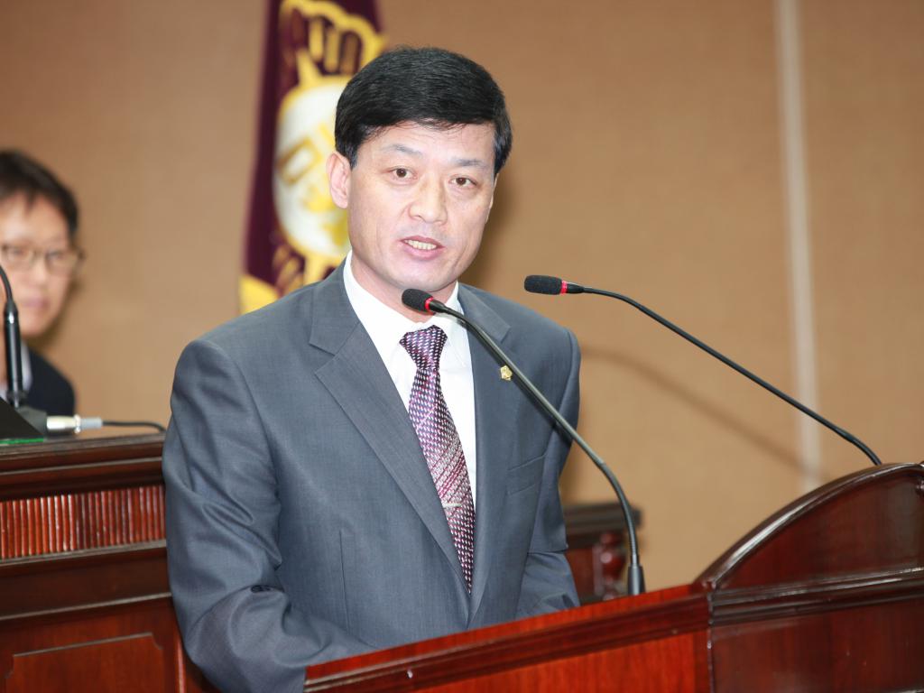 군정질문