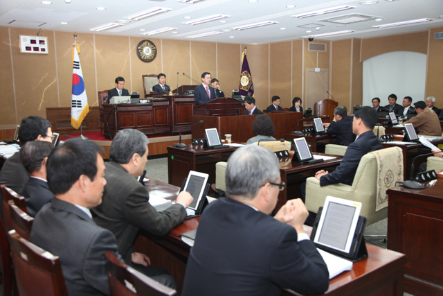 제188회 거창군의회 2012년도 제2차 정례회 제1차 본회의
