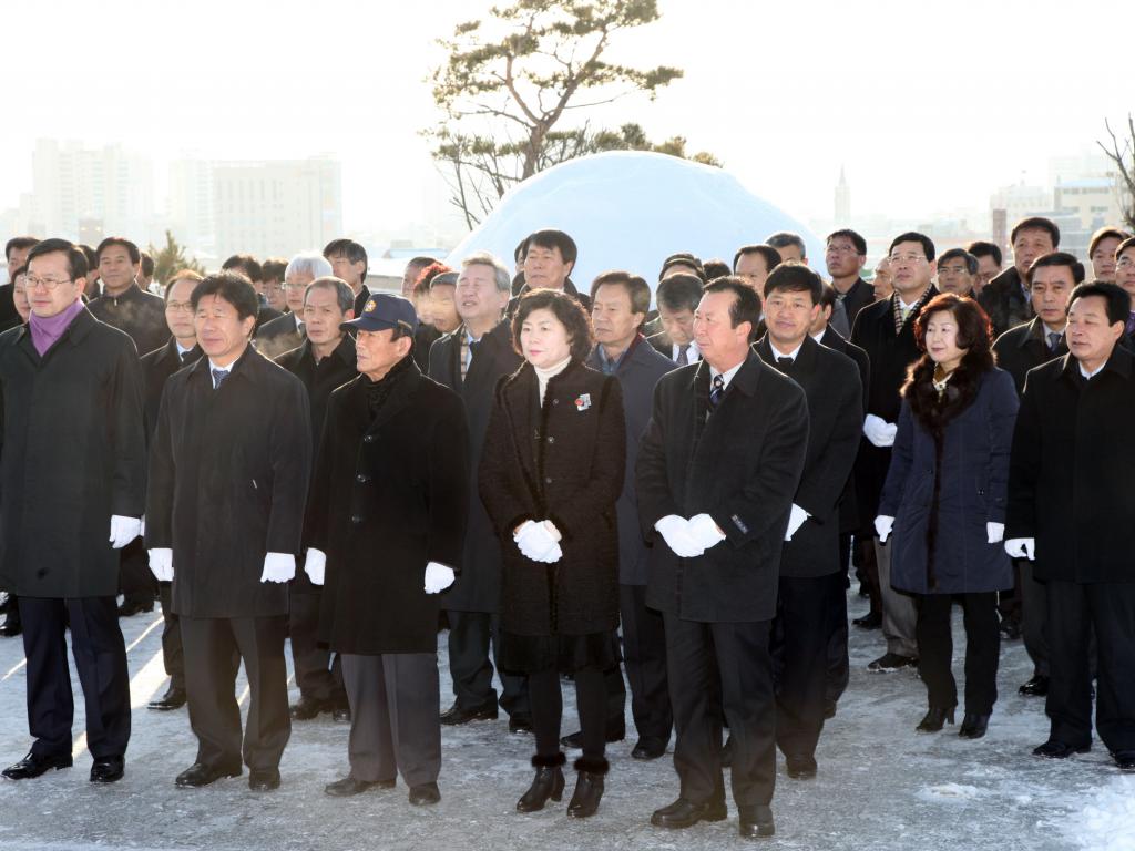 2013년 새해 충혼탑 참배