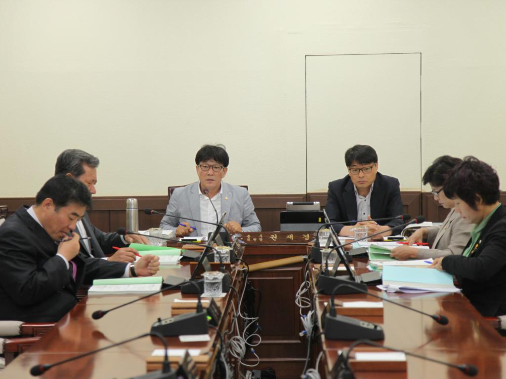 제210회 임시회 상임위원회 회의