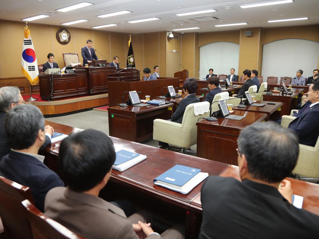 제220회 임시회 제1차 본회의