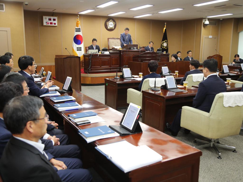 제220회 임시회 제2차 본회의
