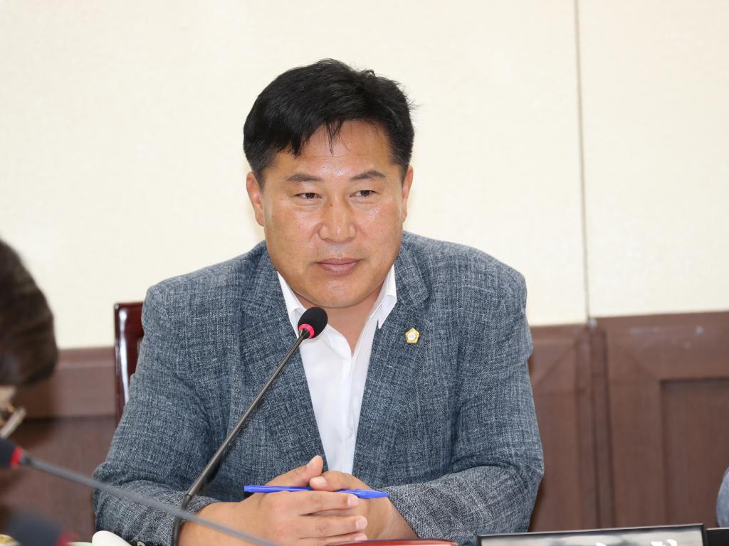 제2차 군정주요업무보고청취특별위원회
