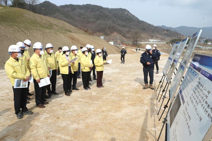 제255회 거창군의회 임시회 현장방문(법조타운, 거창하천생태교육센터, 환경기초시설, 한들교)