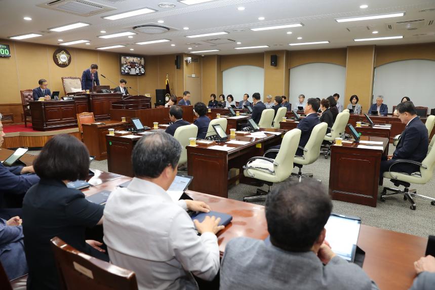 제281회 거창군의회 임시회 제4차 본회의