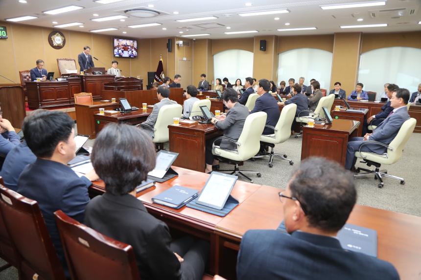 제288회 거창군의회 임시회 제2차 본회의